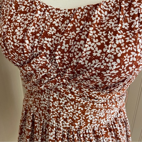 Endless Blu NWT Brown/Rust Coloured Floral Print Flowy Dress Size S - Picture 2 of 10